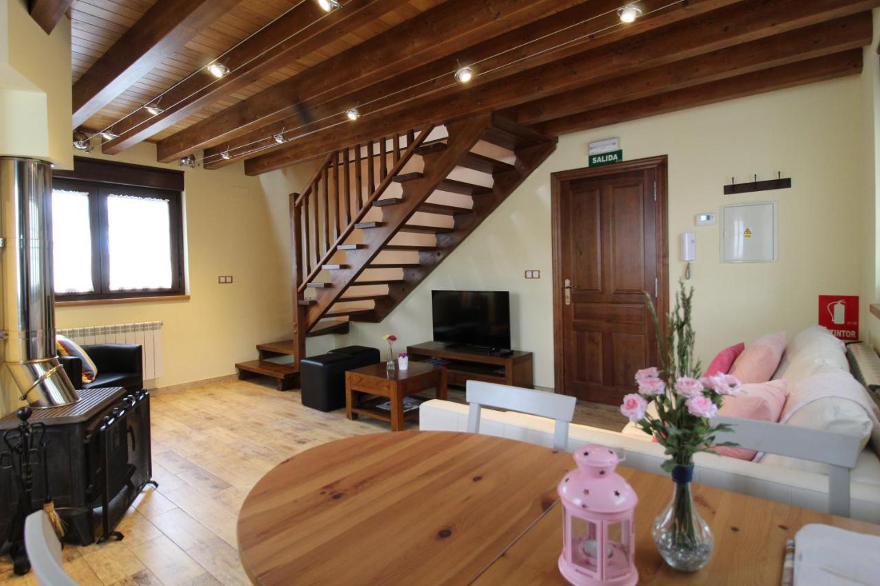 Apartamentos rurales la Aguilera Oviñana Exterior foto